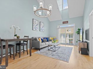21222 McFadden Sq UNIT 410, Sterling, VA 20165