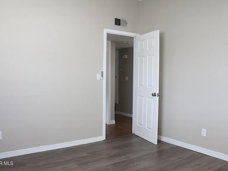 6704 La Cadena Dr — Photo 27