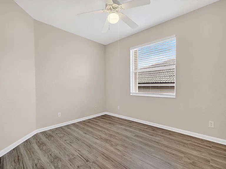2237 SW Newport Isles Blvd — Photo 35