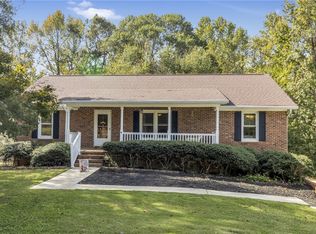 400 Quail Run Cir, Fountain Inn, SC 29644
