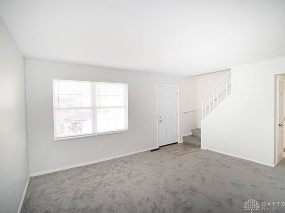 3rd image of 10864 Sprucehill Dr