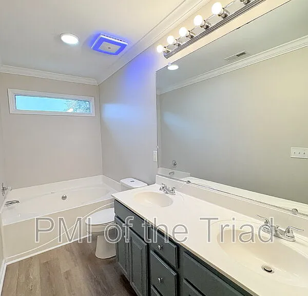 3900 Hunt Chase Ct — Photo 17