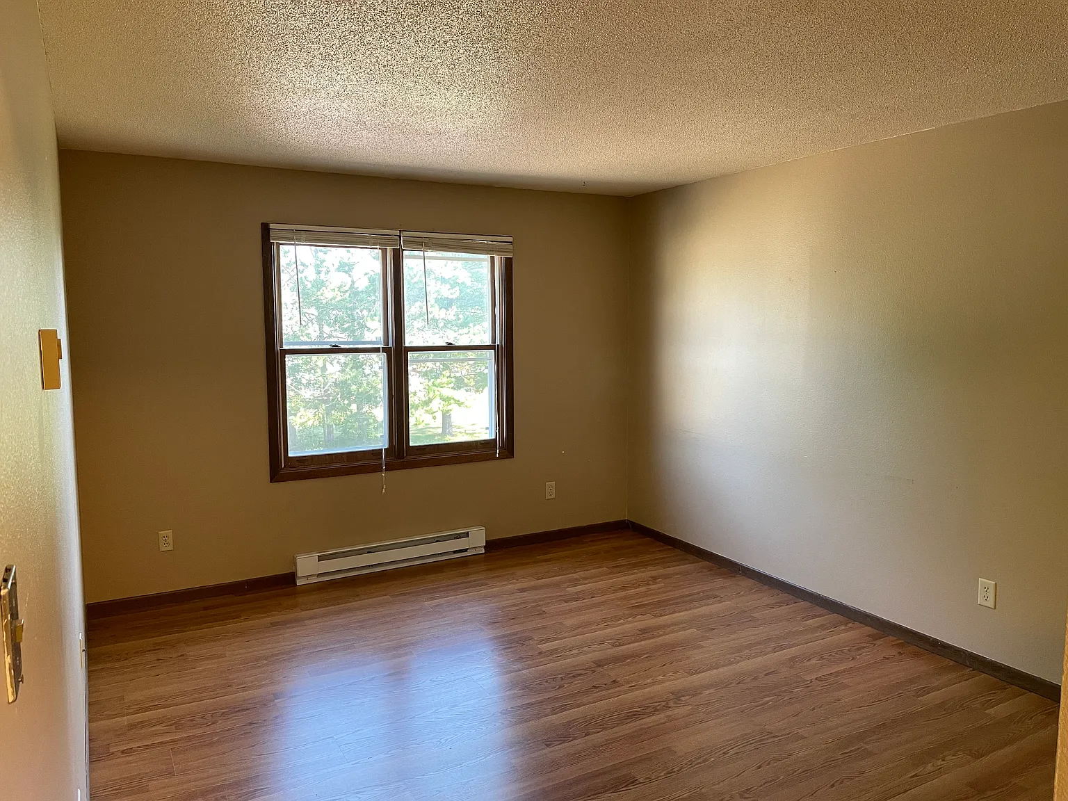1 bed, 576 sqft, $650 — Photo 3