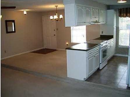 3rd image of 3359 La Condesa St