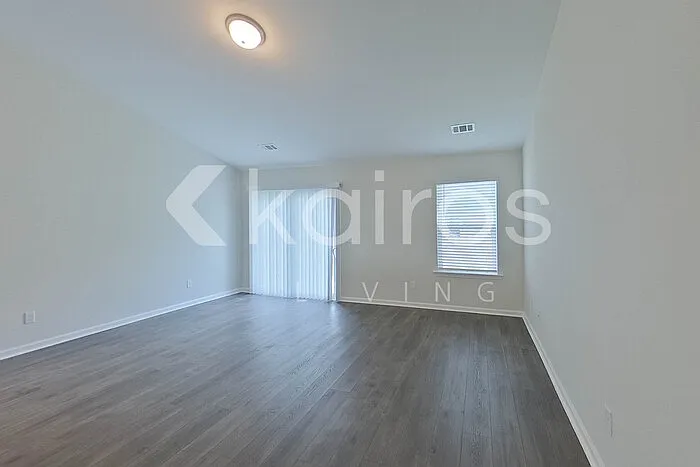 108 Saint Phillip Way — Photo 5