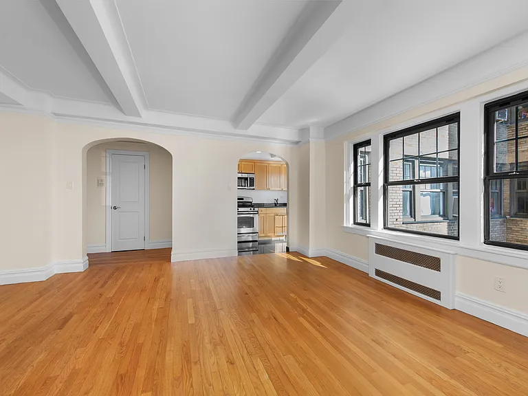 95 Christopher St #10J — Photo 1