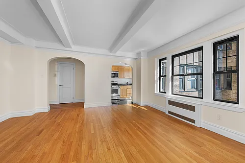 95 Christopher St #10J Photo 1