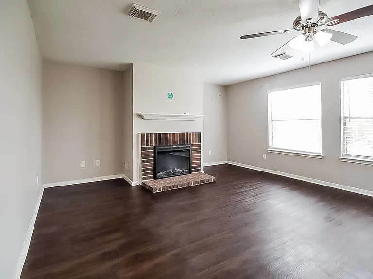 1818 Oak Ridge Dr — Photo 6