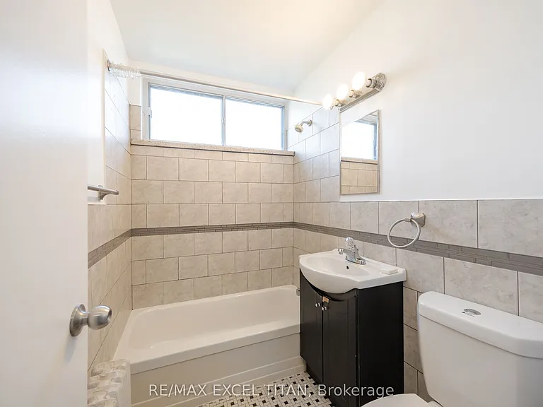 799 Robinson St #11 — Photo 11