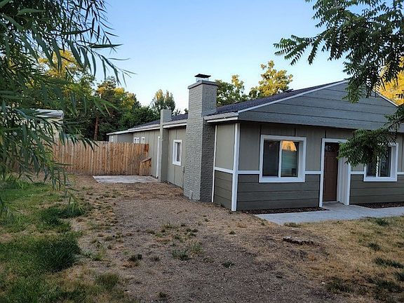 2nd image of 2502 Hillcrest Ln #2502