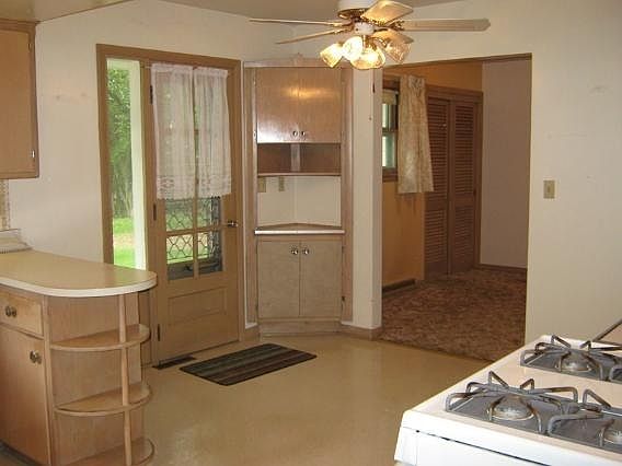 4th image of 10065 W Fiebrantz Ave