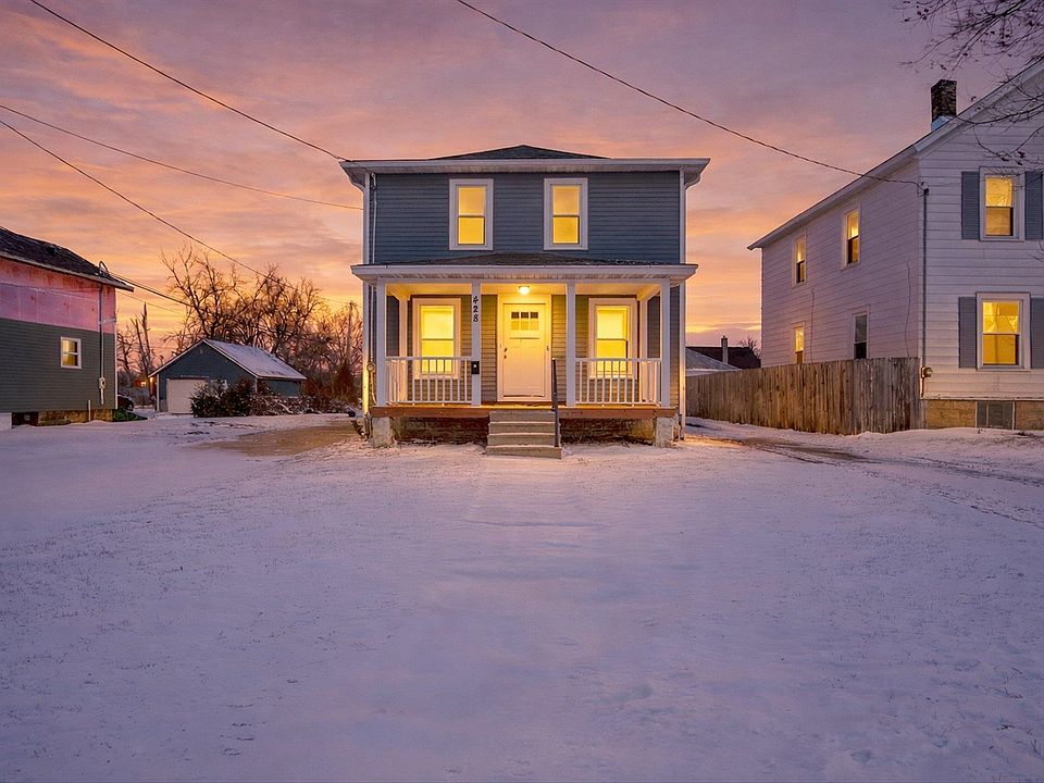 1st image of 428 W Delavan Dr