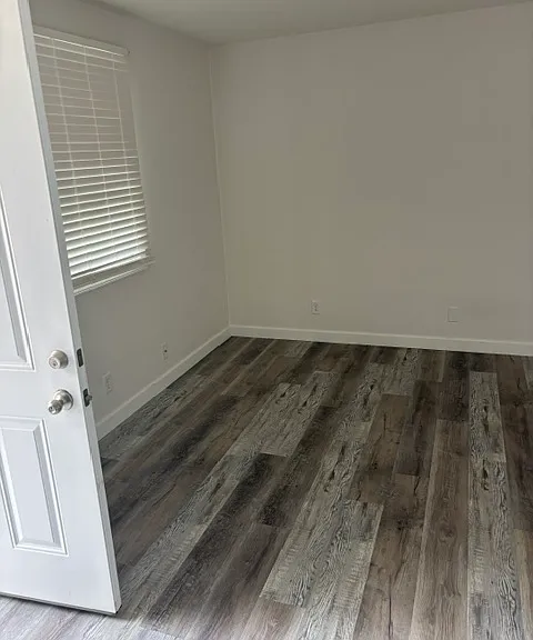 1112 Miller St — Photo 7