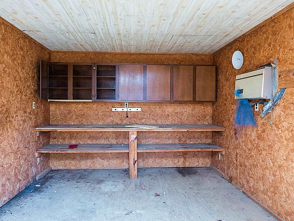 4th image of 2905 Valley View Cir