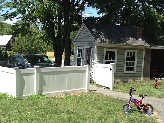 Lowered at front with gate