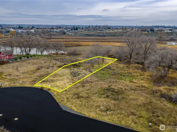 18 Valley Road NE #18, Moses Lake, WA 98837