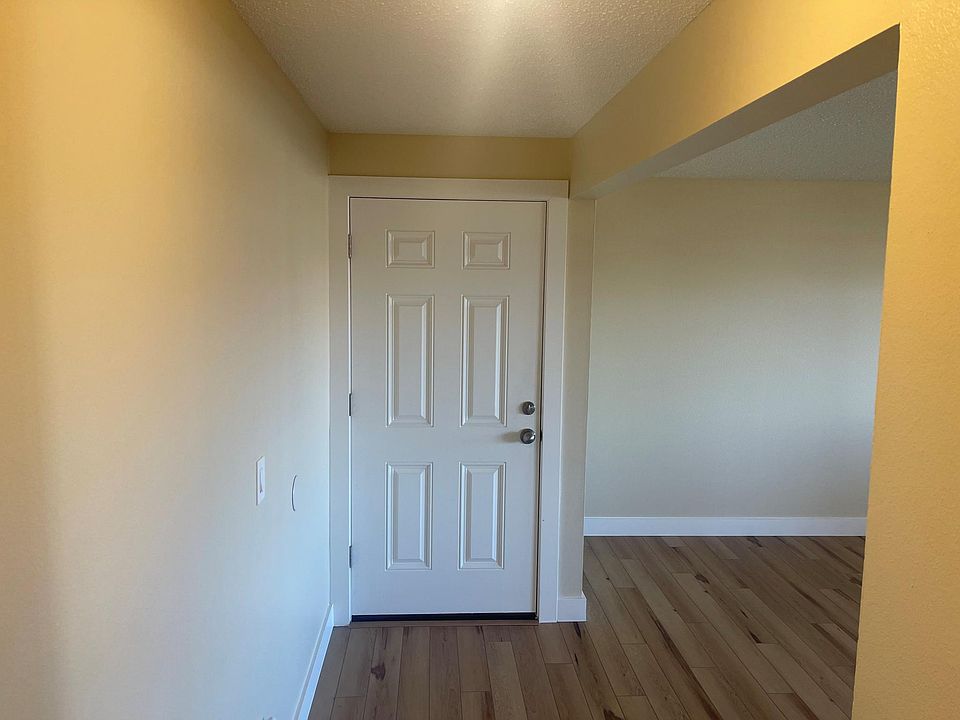 1st image of 1902 S Union Ave
