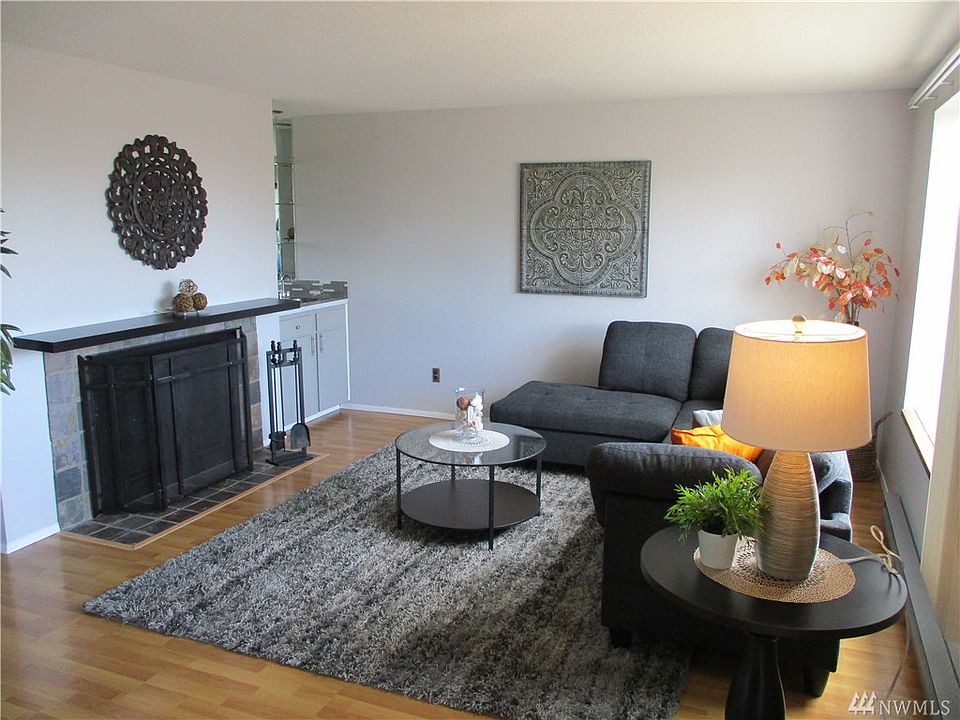 1st image of 1305 S Puget Dr APT B15