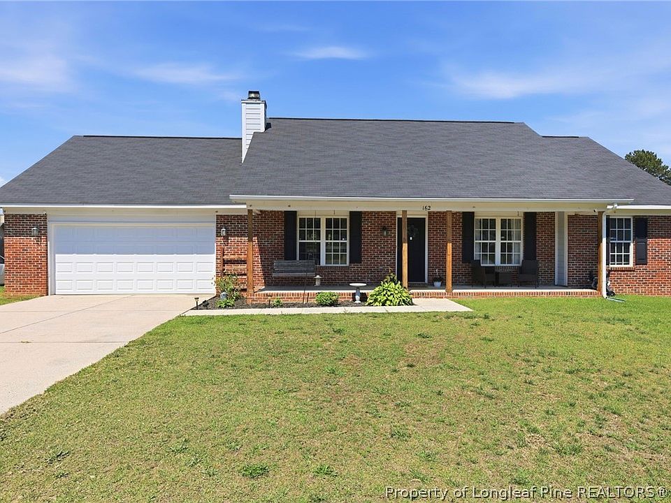 1st image of 162 Belle Chase Dr