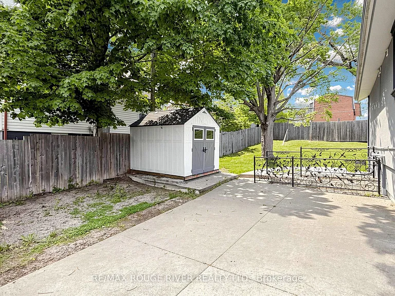 1884 Liverpool Rd — Photo 34