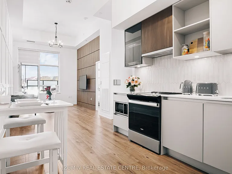 395 Dundas St W #110 — Photo 12