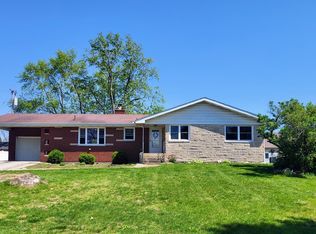 325 Cedar St NW, Demotte, IN 46310