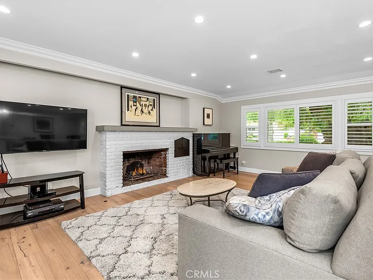 5210 Quakertown Ave — Photo 5