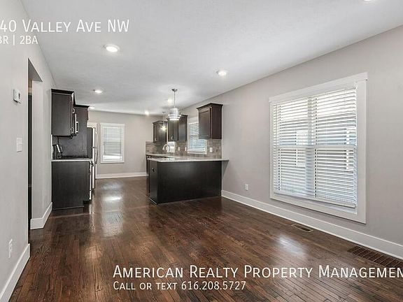 5th image of 940 Valley Ave NW