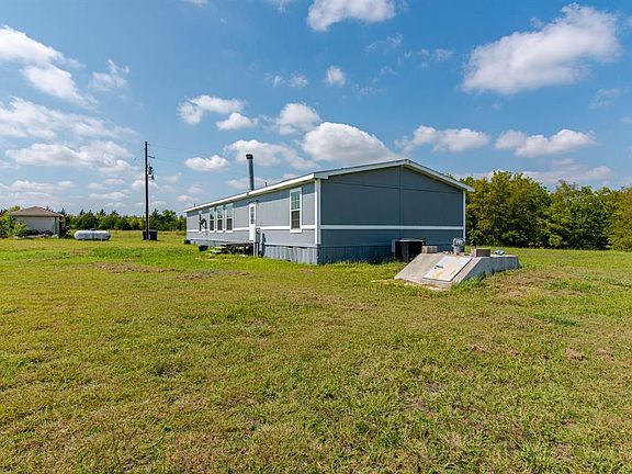 4th image of 1208 County Road 2738