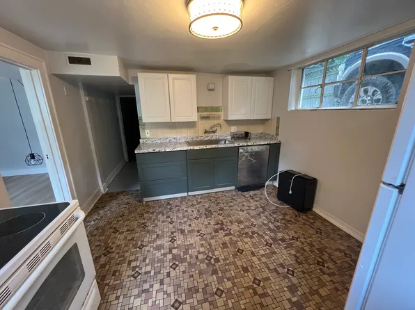 1614 Ferndale Pl, Ann Arbor, MI