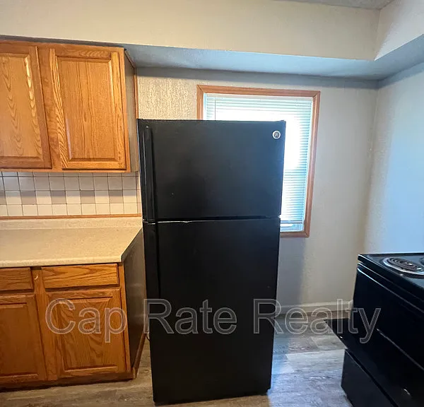 924 E 18th Ave — Photo 7