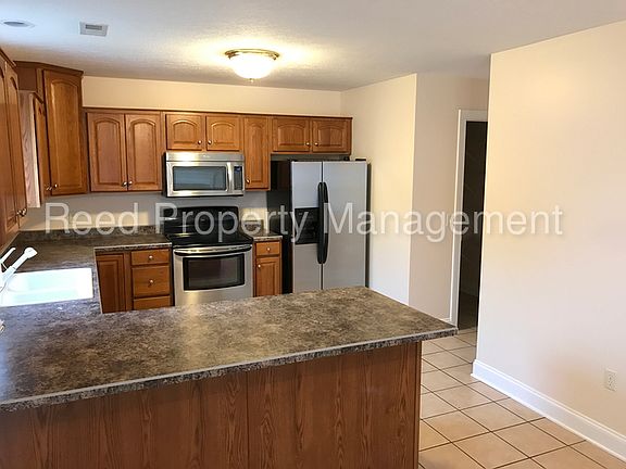 2nd image of 1736 Lions Dr