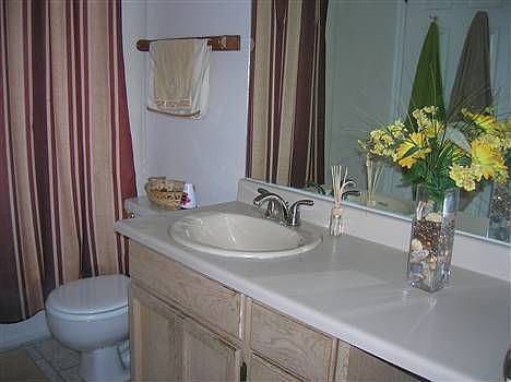 3rd image of 6108 S Longmore Dr