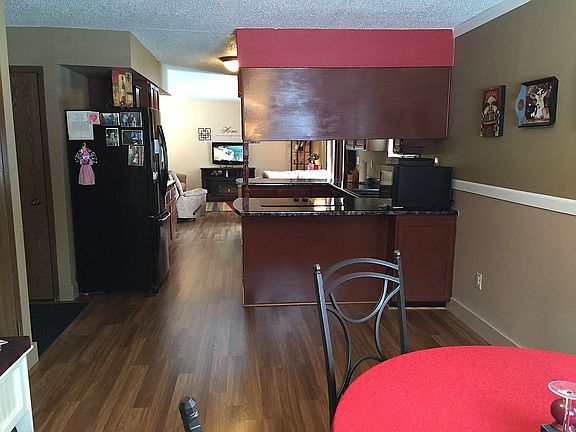 4th image of 641 4th Ave E
