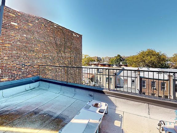 3rd image of 1024 New York Ave APT 5A