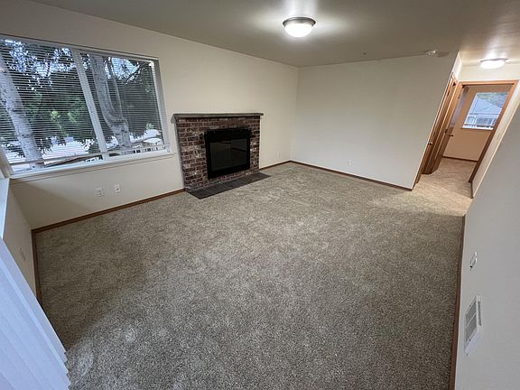 5th image of 324 Avenue J #1