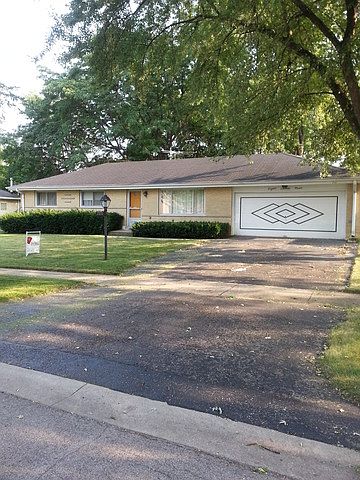 1st image of 879 E Holly Way
