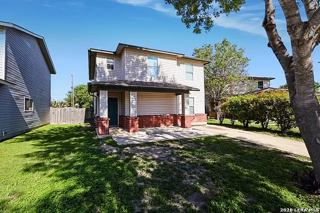 3 bed, 1.5 bath, 1880 sqft, $1,500 — Photo 2