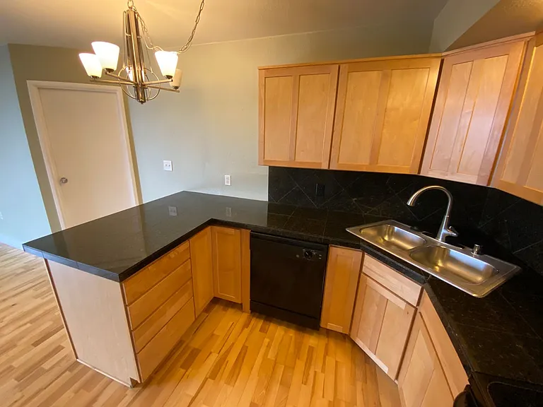 601 W 11th Ave #512 — Photo 7
