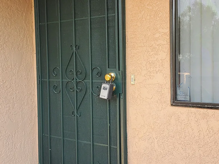 2634 N Estrella Ave #A — Photo 11