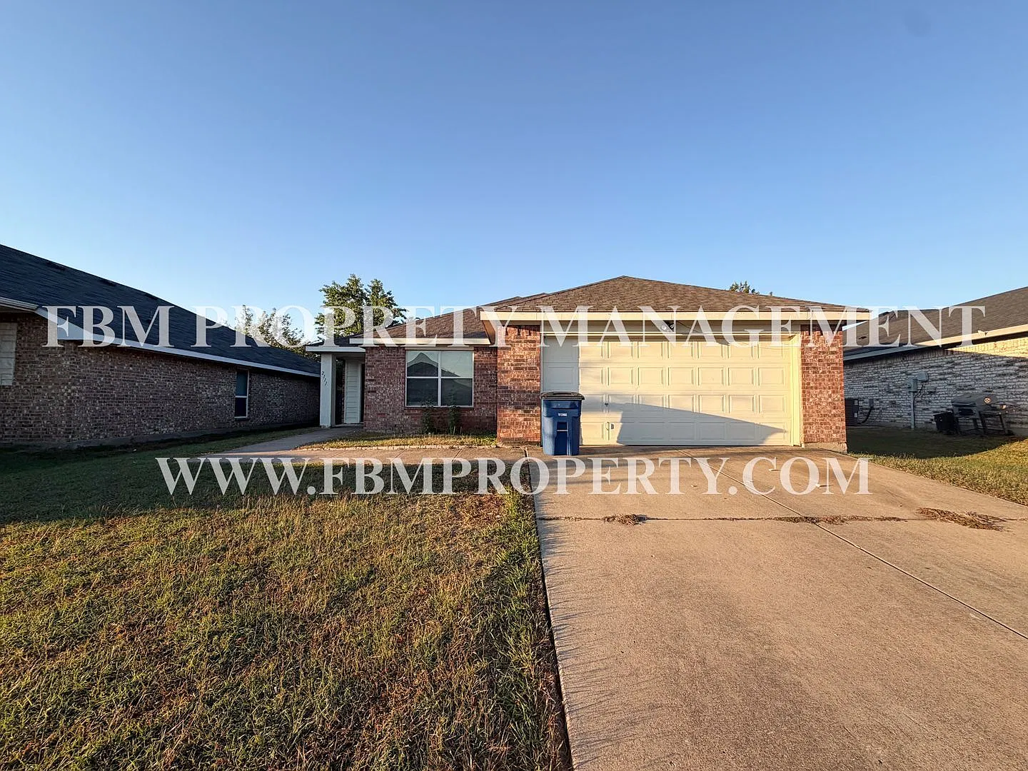 3 bed, 2.0 bath, 1583 sqft, $1,950 — Photo 2