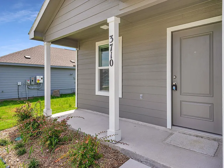 3710 Oleander Pl — Photo 3