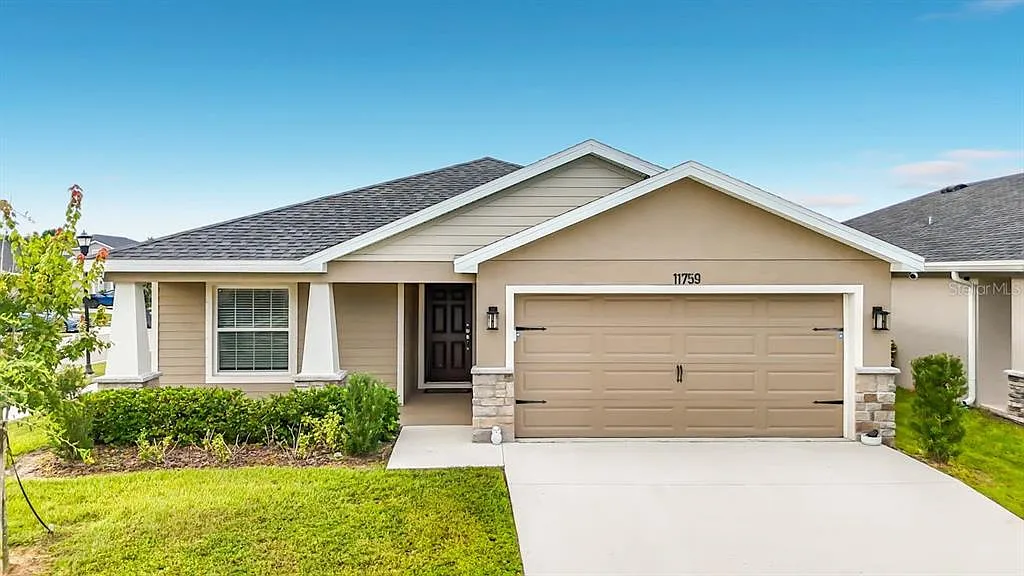 4 bed, 2.0 bath, 1710 sqft, $2,700 — Photo 1