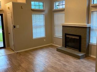 5027 Clover Haven St, Dallas, TX 75227