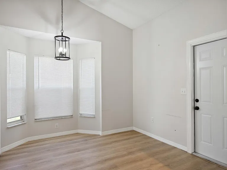 4107 11th Ave E — Photo 50