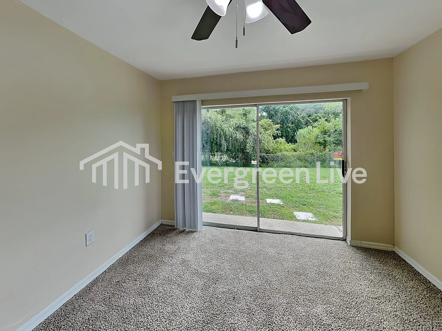 3 bed, 2.0 bath, 1211 sqft, $1,595 — Photo 4