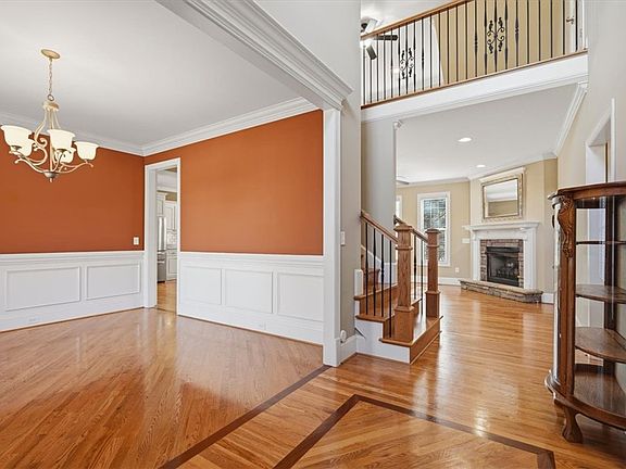 4th image of 100 Kenneth Ct