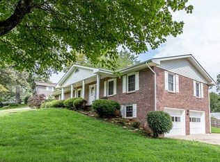 56 Tree Haven Dr, Brevard, NC 28712