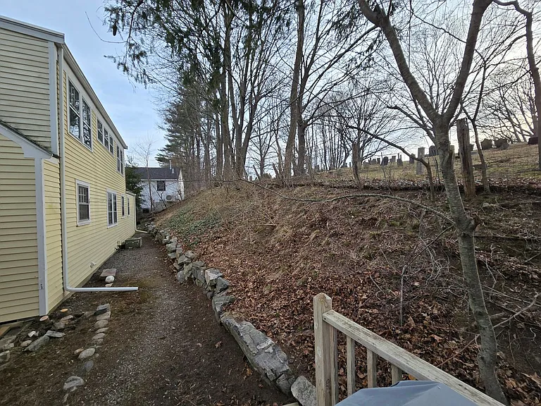 5 Hillside Ave — Photo 27