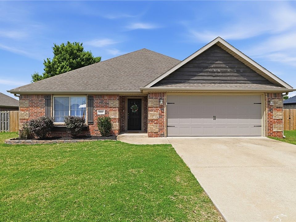 1st image of 1021 Sienna Dr